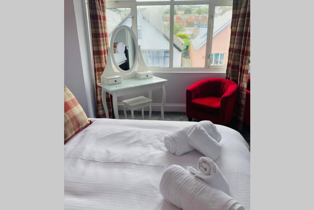 Victoria House, Beautiful Swanage Stay! Ulwell Bagian luar foto