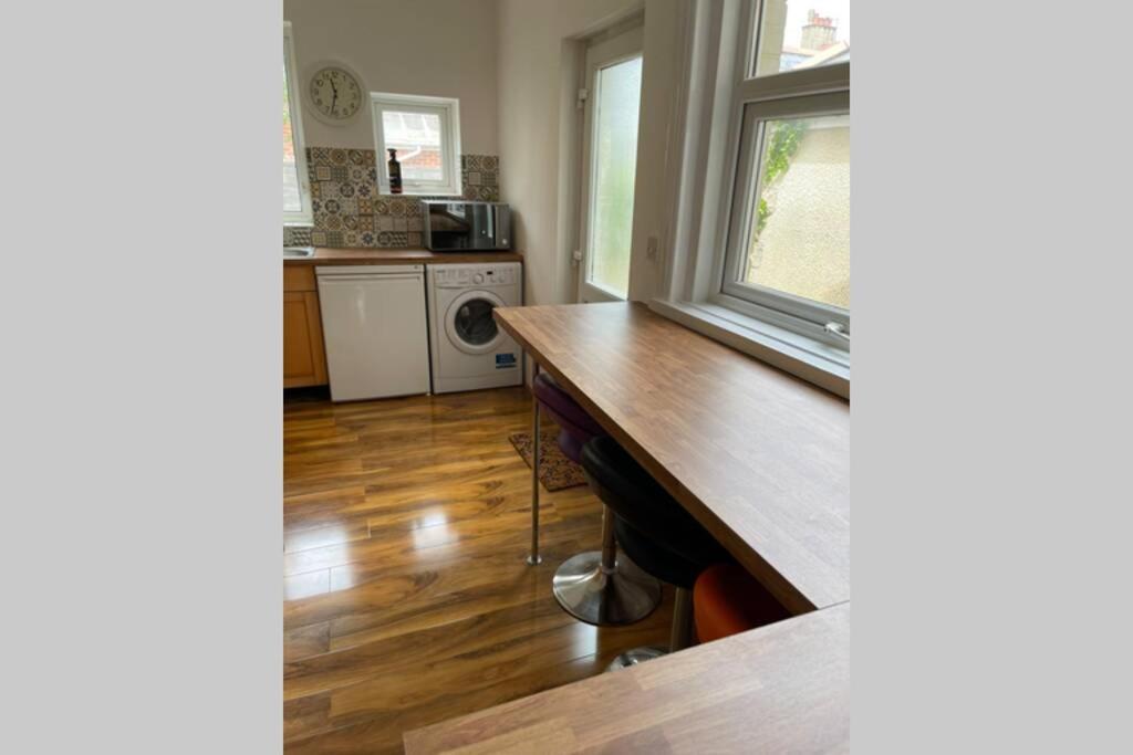 Victoria House, Beautiful Swanage Stay! Ulwell Bagian luar foto