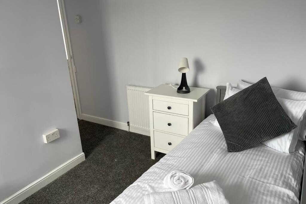 Victoria House, Beautiful Swanage Stay! Ulwell Bagian luar foto
